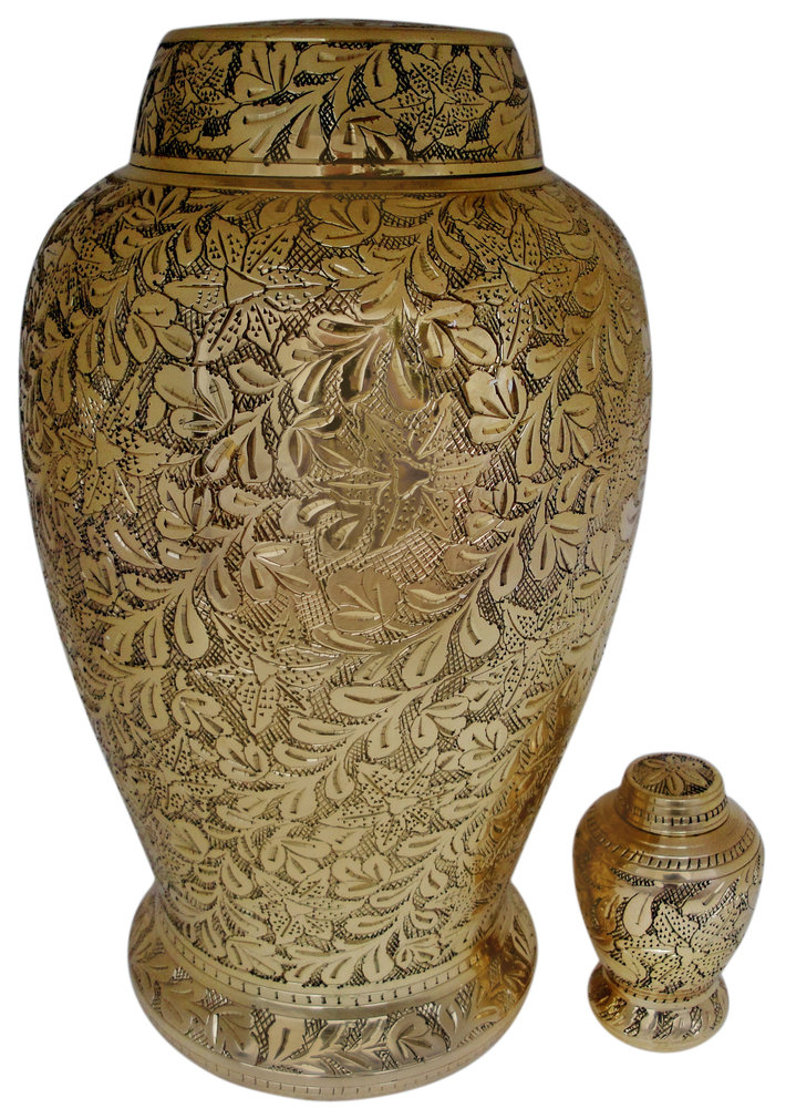 Pleasant_Solace_urn_set